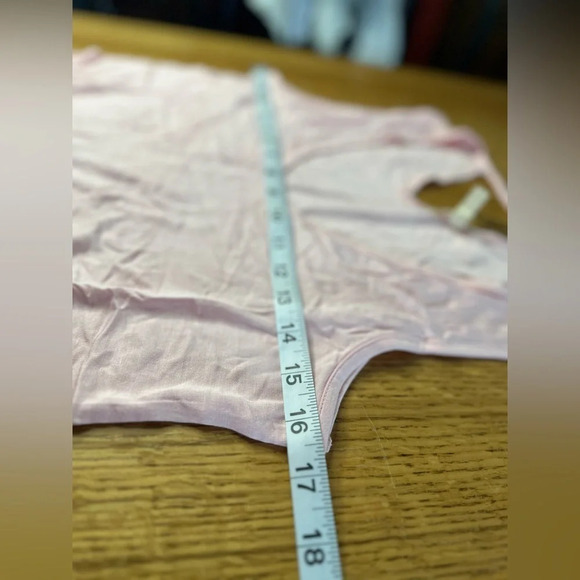 ARTICLES OF SOCIETY Oversized Asymmetrical Sleeveless Tank in Pink size small - Picture 6 of 6